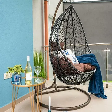 Admiral Blue Apartman - Hostaid * Σίοφοκ
