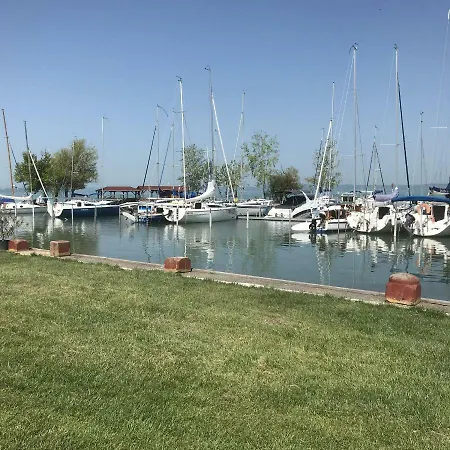 Διαμέρισμα Admiral Blue Apartman - Hostaid *